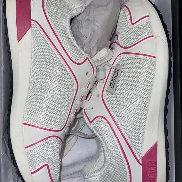 Versace Sneakers - Picture 3 of 9